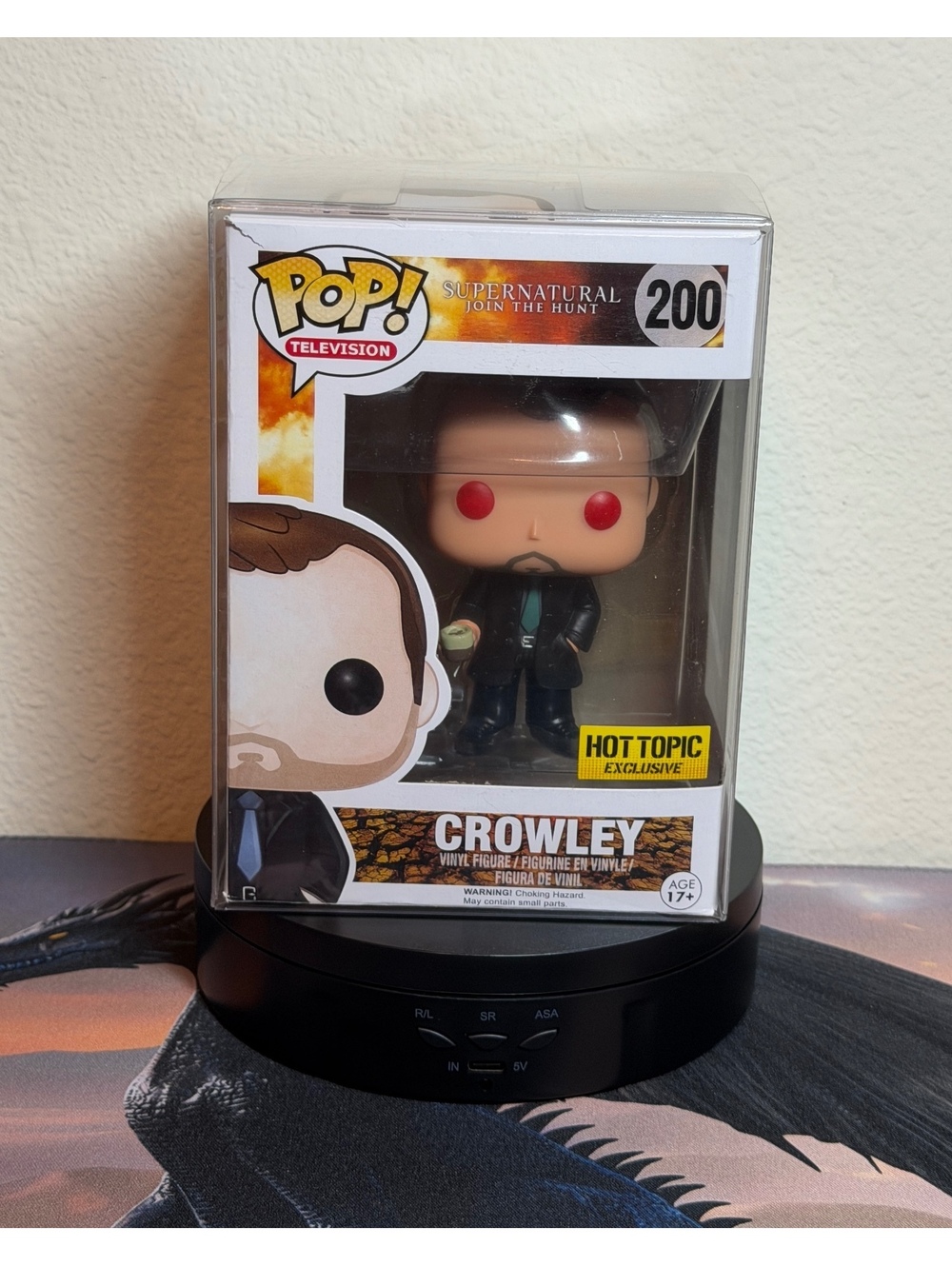 Funko Pop! Supernatural - Crowley (Red Eyes) #200 - Hot Topic Exclusive